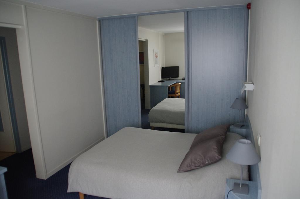 Hôtel Lumière des Alpes Bron Quarto foto