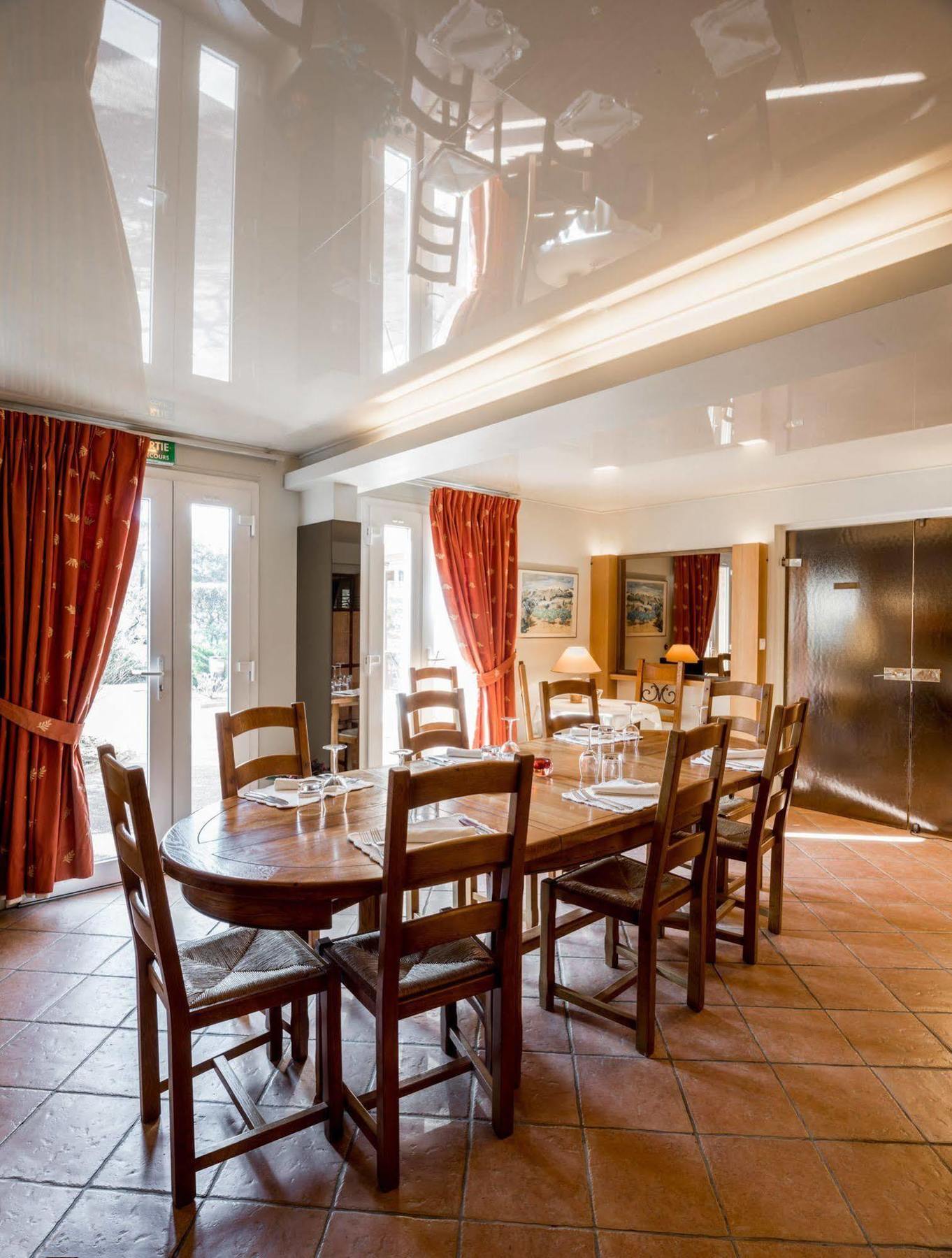 Hôtel Lumière des Alpes Bron Exterior foto
